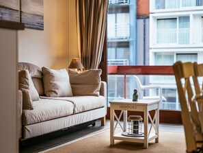 Living room - Apartment in St. Idesbald With Sea Views (Koksijde)