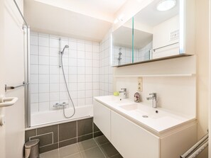 Bathroom - Apartment in St. Idesbald With Sea Views (Koksijde)