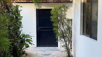 Enceinte de lâhĂ©bergement