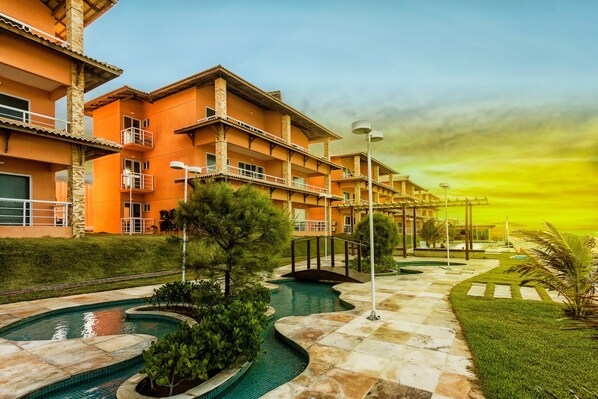 المنشأة من الخارج