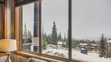 Condo | Living area | Flat-screen TV, fireplace