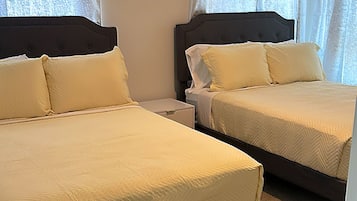 3 bedrooms, desk, iron/ironing board, free WiFi