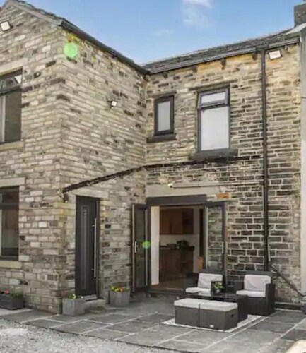 Lovely 3-bed House in Holmfirth