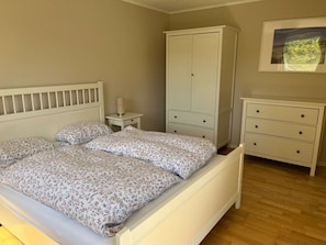 Bungalow | 2 bedrooms, iron/ironing board