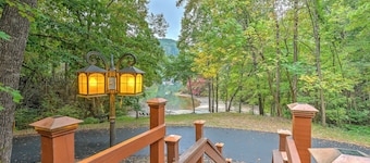 The Cove Retreat- Hot Tub/Screened Porch/Game Room