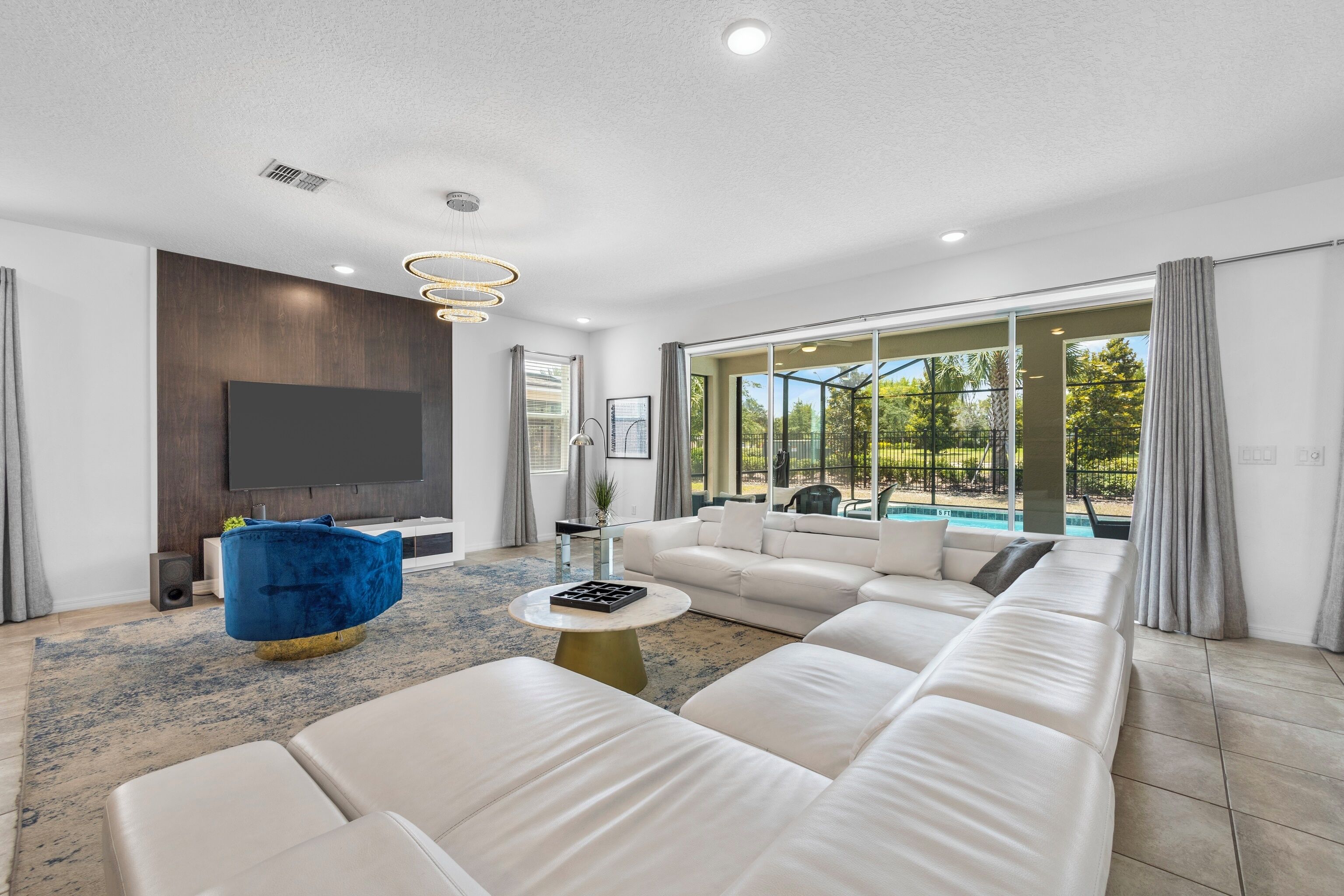 智能电视、电子游戏