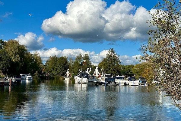 Marina