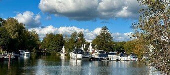 Apartment Direkt am ScharmĂŒtzelsee, Ladestation fĂŒr E-autos Privater Gastgeber