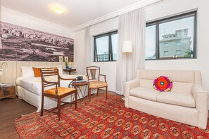 Leilighet | Skrivebord, skrivebord for bærbar PC og wi-fi (inkludert)