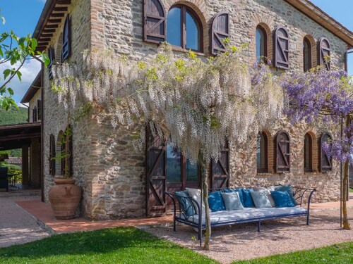 Villa in Umbria With Private Saltwater Pool