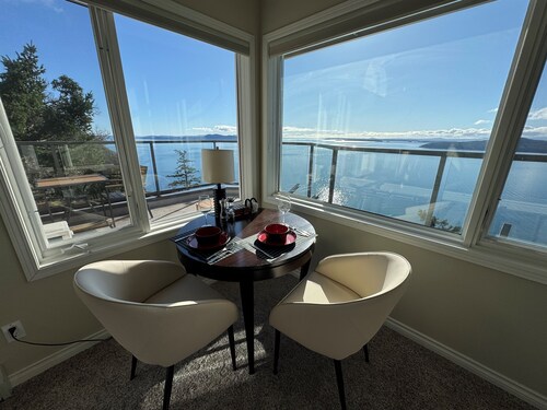 East Suite- Ocean Front Suite over looking Salish Sea and occasional Orca Whales