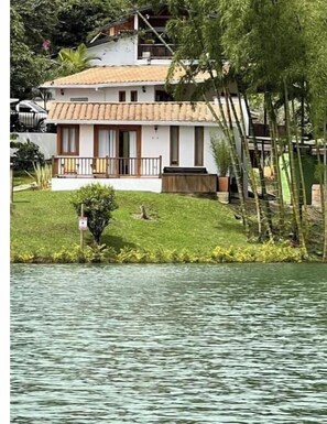Exterior - CASA EVE HOTEL ENTIRE 2 ACRE WATERFRONT PRIVATE PROPERTY up to 15 people (La Chapa)