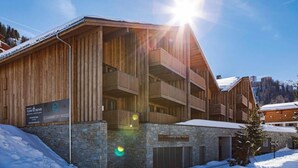 Exterior - Wifi, view mountain, balcony, parking, tv, ski locker, 125m², La Plagne (La Plagne)