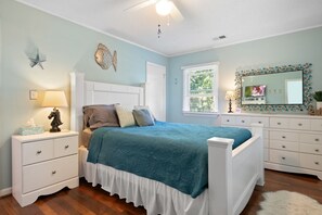 3 Schlafzimmer, Zimmersafe, Bügeleisen/Bügelbrett, WLAN