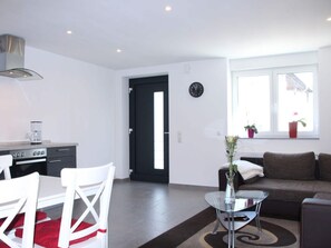Apartment | Private kitchen - Moselle Terrace Slate (Detzem)
