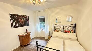 Rumah | 3 kamar tidur dan dilengkapi dengan perabotan berbeda-beda