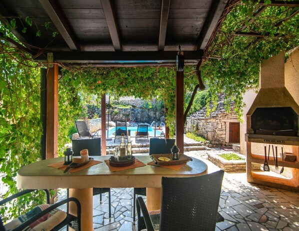 House | Balcony - Adorable Holiday Home With Swimming Pool (Marcana)