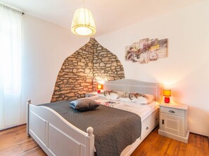 Casa | 3 quartos, individualmente mobiliados, roupa de cama