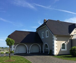 Exterior - Cosy Apartment Near Center (Landkern)