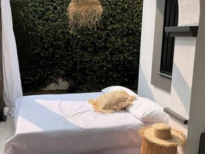 House | Balcony - Attractive Holiday Home With Pool (Marbella)