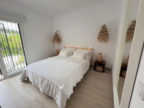 House | 3 bedrooms, individually furnished, bed sheets - Attractive Holiday Home With Pool (Marbella)