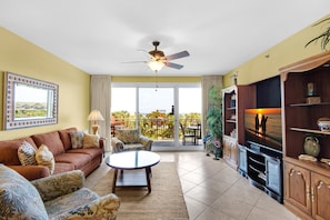 Appart'hôtel, plusieurs lits (Sterling Shores 307) | Coin séjour