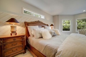 3 bedrooms - Sky Valley Home Minutes From Golf Course w/ Post Card Perfect Views (Sky Valley)