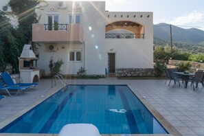 3 bedrooms, free cots/infant beds - Villa Kostis Bali Rethymno (Mylopotamos)