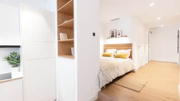 1 habitación, cortinas blackout, wifi gratis y ropa de cama