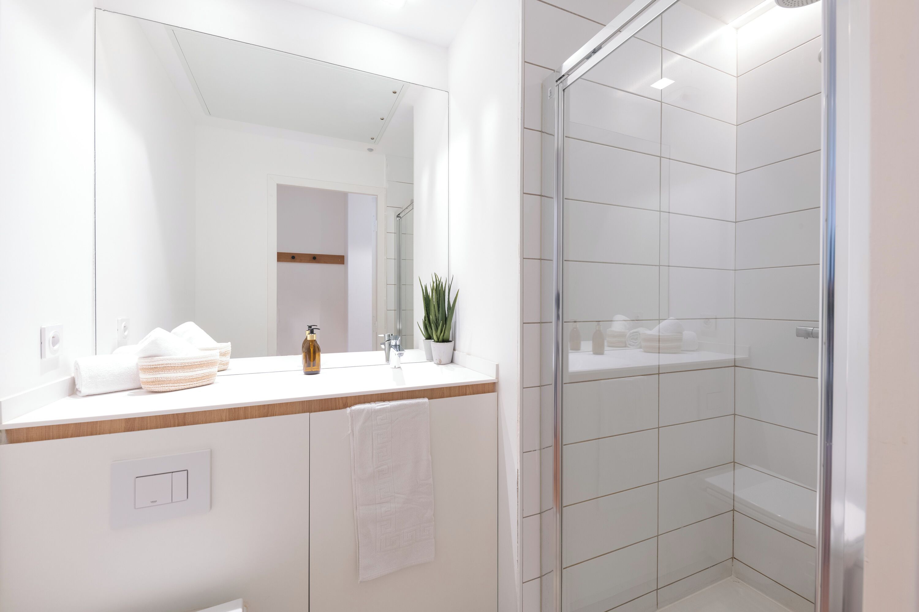 Luxury Apartment, 1 Bedroom | Bathroom | Hair dryer