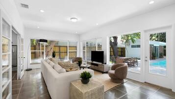 Nhà | 4 phòng ngủ