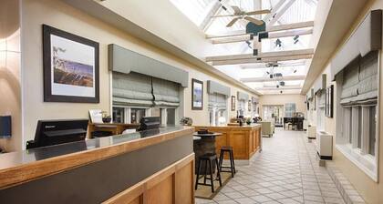 Club Wyndham Long Wharf Deluxe Two Bedroom, Two Bath