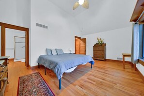 4 Schlafzimmer, Bügeleisen/Bügelbrett, kostenloses WLAN, Bettwäsche