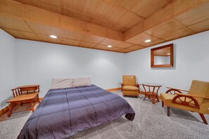 4 Schlafzimmer, Bügeleisen/Bügelbrett, kostenloses WLAN, Bettwäsche