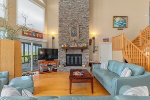 Smart TV, fireplace - Hendersonville Heaven Sent (Hendersonville)