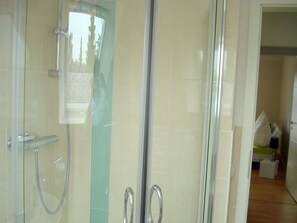 House | Bathroom - Seaview The House by the sea (Groemitz)