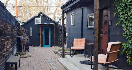 Dracus Hollow in downtown SLC, Pet Friendly!