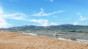 Rumah | Pemandangan dari properti