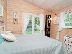 House | 3 bedrooms, individually furnished