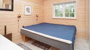 House - 5 Person Holiday Home in Hojby (Hojby)
