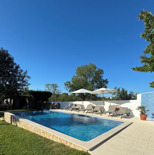 The Little Wine House - Maison & Jardin Privés au Calme Proche Albufeira