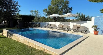 The Little Wine House - Maison & Jardin Privés au Calme Proche Albufeira