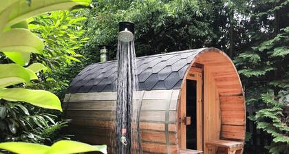 Holiday Home Rheezerveen With Sauna & Hot Tub