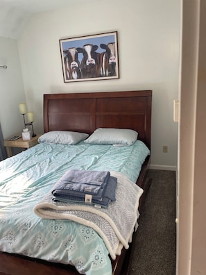 1 bedroom, WiFi, bed sheets