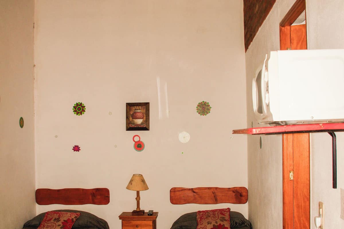 Chambre Classique, balcon, vue montagne | 1 chambre, espace de travail pour ordinateur portable, Wi-Fi gratuit