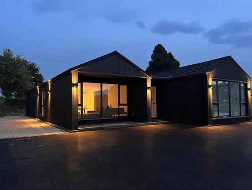 BRAND NEW Luxury villa with spectacular views.