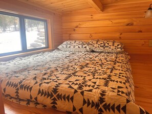3 bedrooms, bed sheets