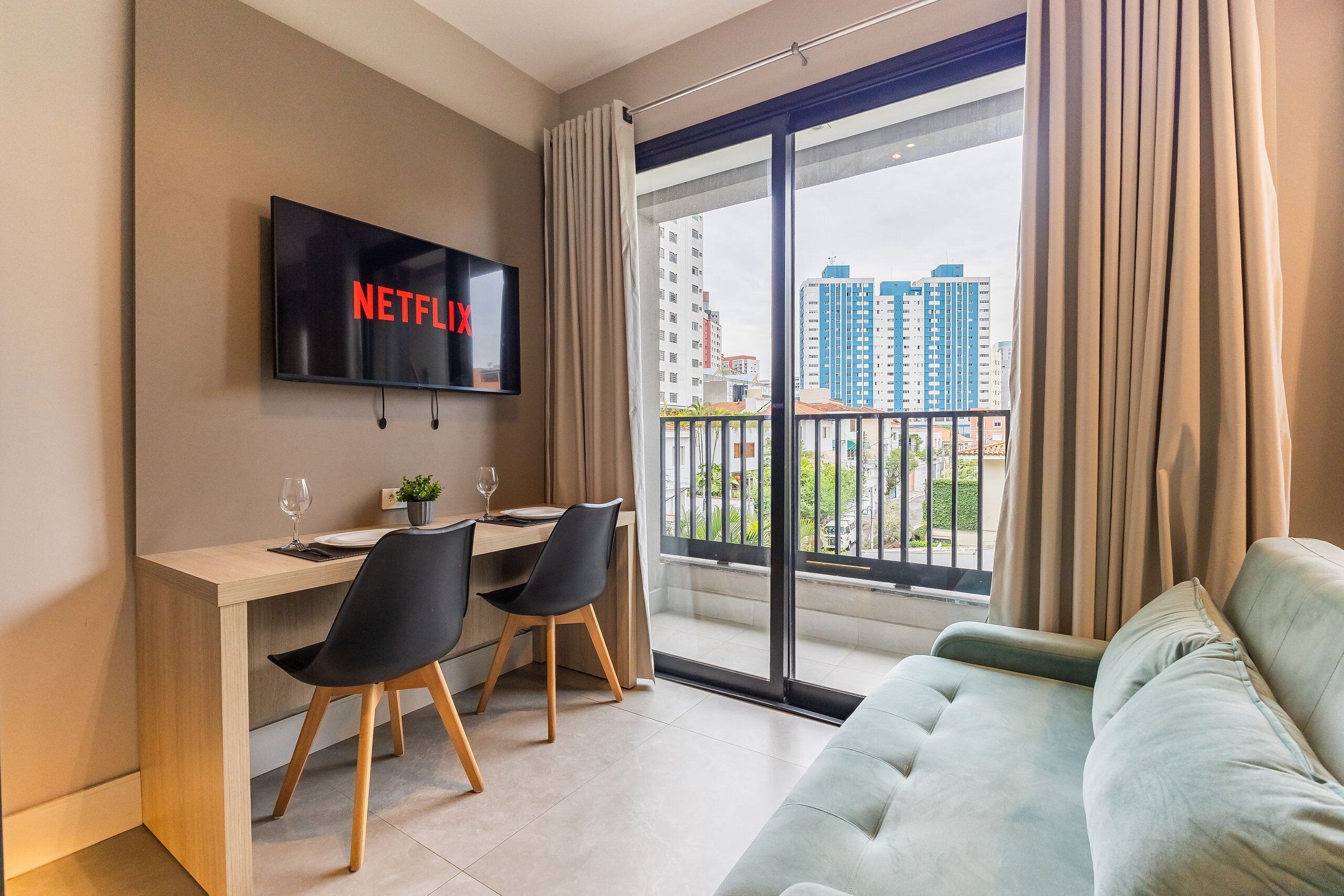 Departamento | Área de sala de estar | Smart TV, Netflix y servicios de streaming 