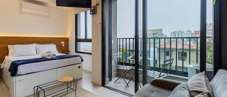 Exclusive Apartment | 1 bedroom, desk, laptop workspace, free WiFi