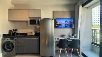 Apartment | Private kitchen | Full-size fridge, microwave, cookware/dishes/utensils, freezer